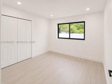 1141 NE 166th St, North Miami Beach FL - photo 8 of 11