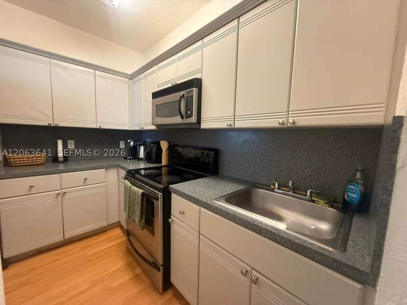 0 bedroom Condominium at 820 Euclid Ave 206, Euclid Condo, Miami Beach — photo 5