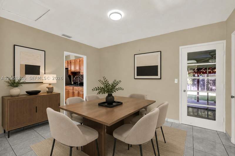 3 bedroom SingleFamilyResidence at 1015 Cortez St, Glen Gables, Coral Gables — photo 4