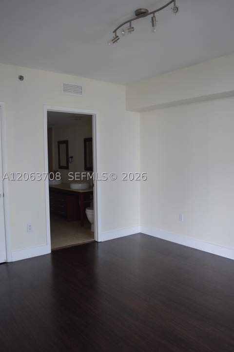 475 Brickell Ave 1814, Miami FL - photo 6 of 30