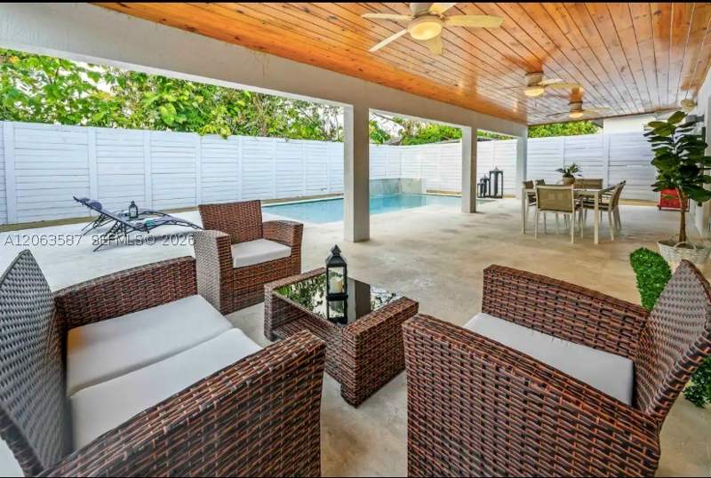 4 bedroom SingleFamilyResidence at 3427 Frow Ave, Frow Homestead, Miami — photo 4