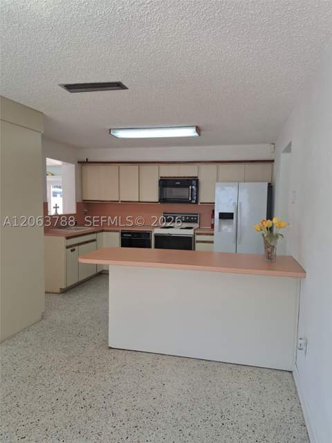 3062 SW 14th St, Miami FL - photo 13 of 28