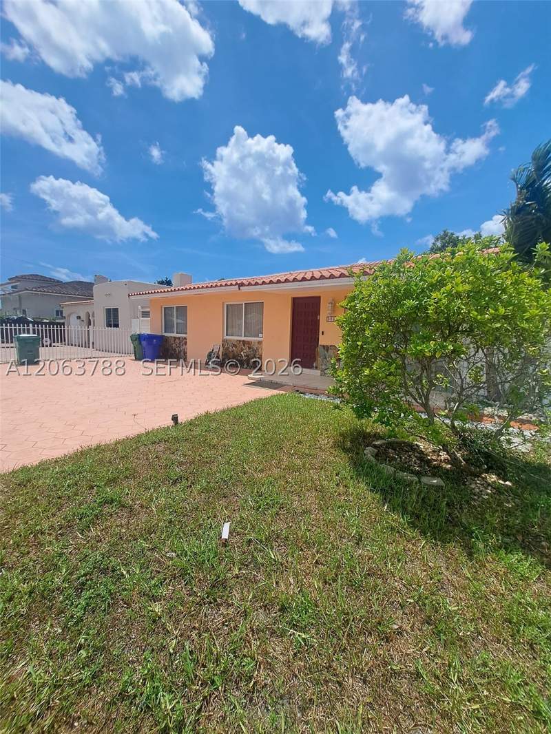 3 bedroom SingleFamilyResidence at 3062 SW 14th St, McAllister Terrace, Miami — photo 4