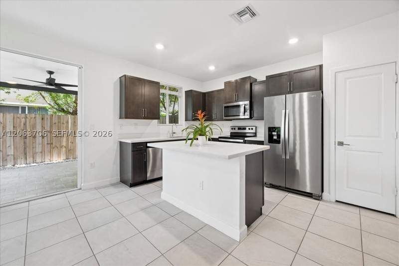 4 bedroom Townhouse at 2478 SE 10th Ct, Towns At Seascape, Homestead — photo 3