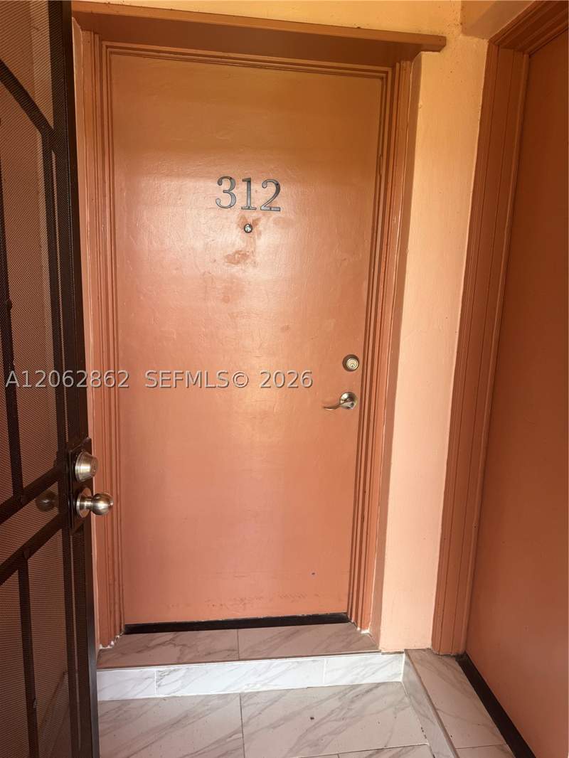 2 bedroom Condominium at 19001 NE 14th Ave 312, Fifth Horizons Condo, Miami — photo 2
