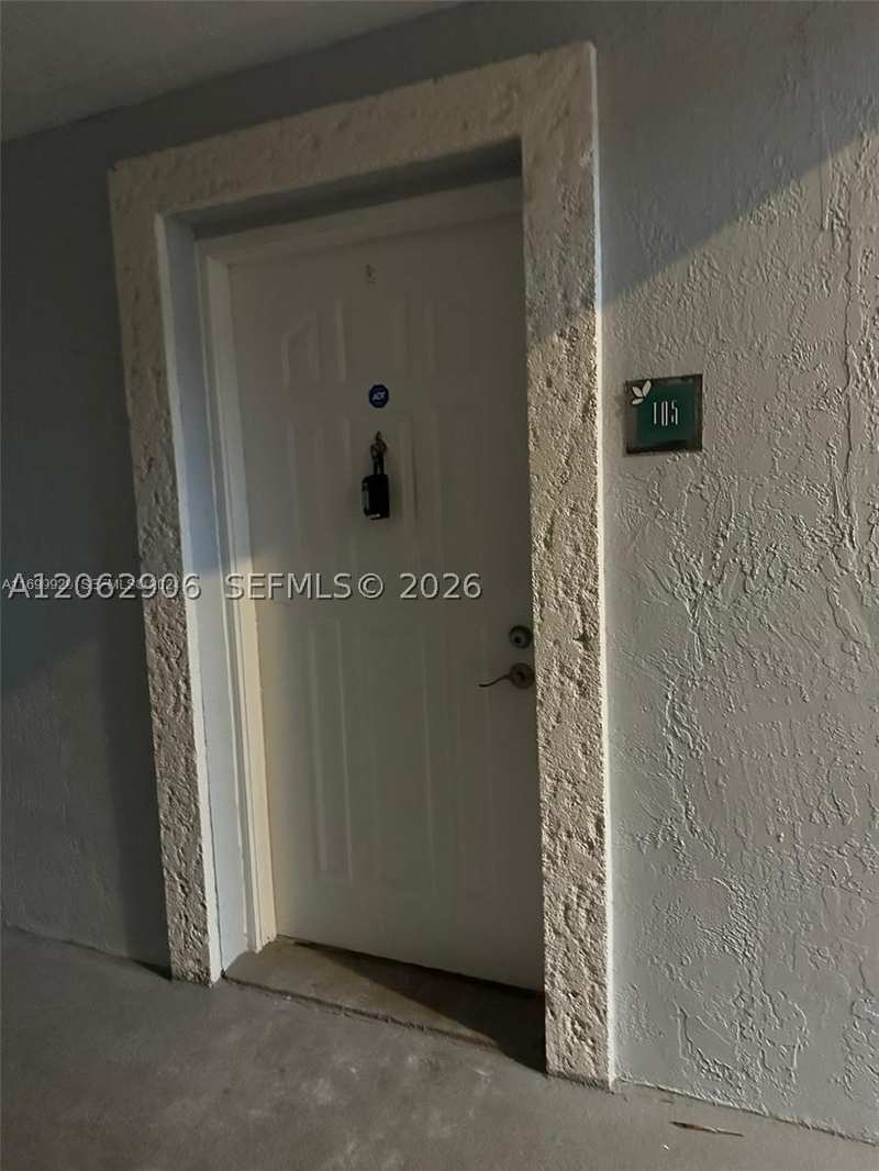1 bedroom Condominium at 8600 SW 212th St 105, Le Club At Old Cutler Con, Cutler Bay — photo 1