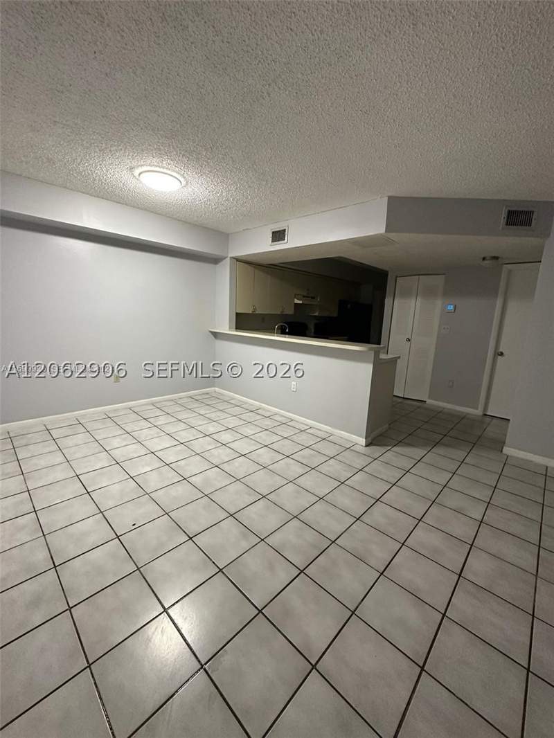 1 bedroom Condominium at 8600 SW 212th St 105, Le Club At Old Cutler Con, Cutler Bay — photo 5