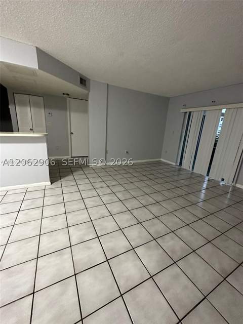 8600 SW 212th St 105, Cutler Bay FL - photo 8 of 12