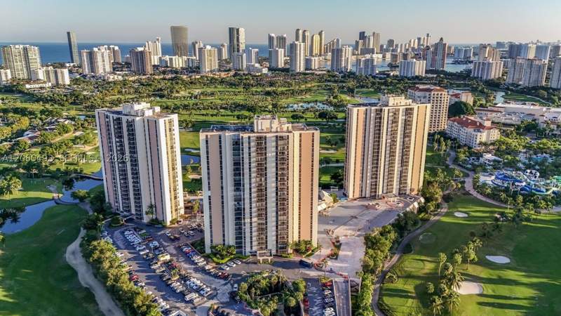 2 bedroom Condominium at 20335 W Country Club Dr 1702, Coronado Condo-Tower II, Aventura — photo 3
