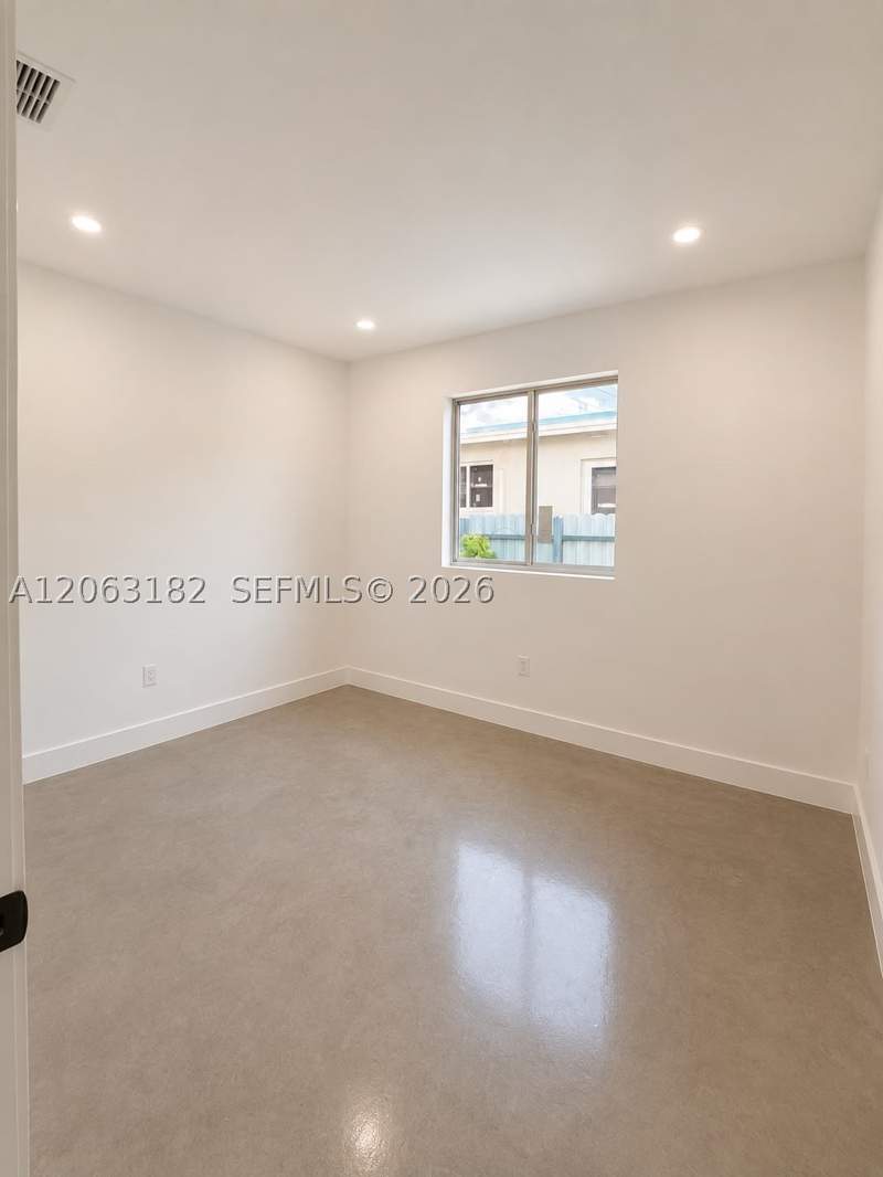 3 bedroom SingleFamilyResidence at 812 NW 67th St, Seventh Ave Park, Miami — photo 3