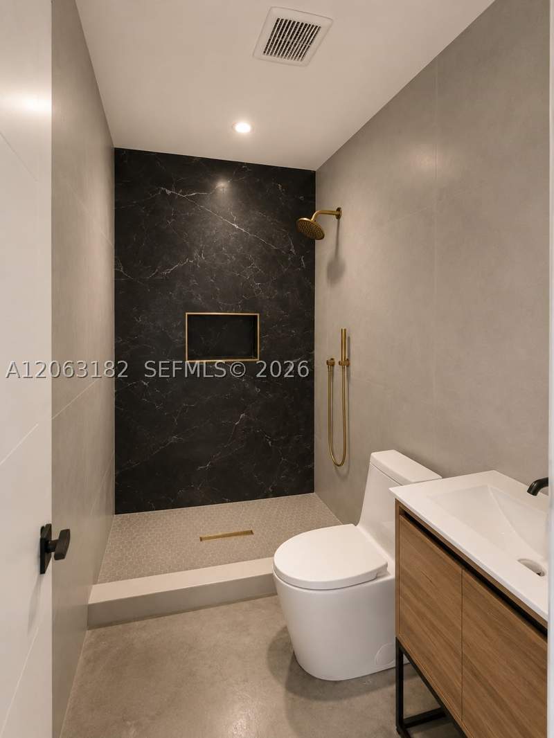 3 bedroom SingleFamilyResidence at 812 NW 67th St, Seventh Ave Park, Miami — photo 5