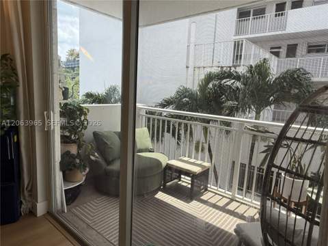 1666 West Ave 305, Miami Beach FL - photo 10 of 40