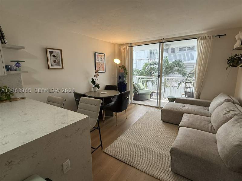 2 bedroom Condominium at 1666 West Ave 305, Belle View Sub, Miami Beach — photo 2