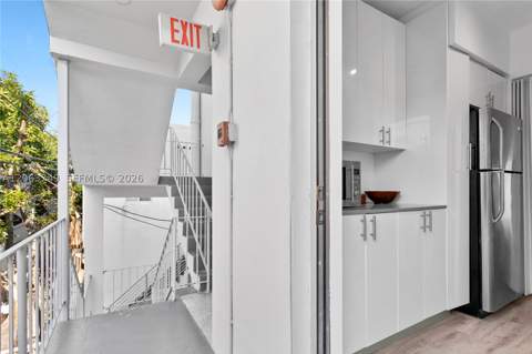 641 Espanola Way 24, Miami Beach FL - photo 12 of 32