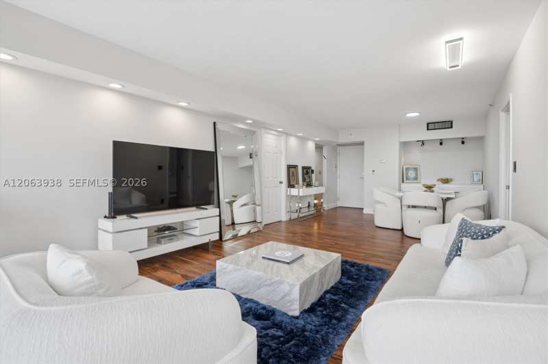 2 bedroom Condominium at 20225 NE 34th Ct 1014, Delvista Towers Condo, Aventura — photo 1