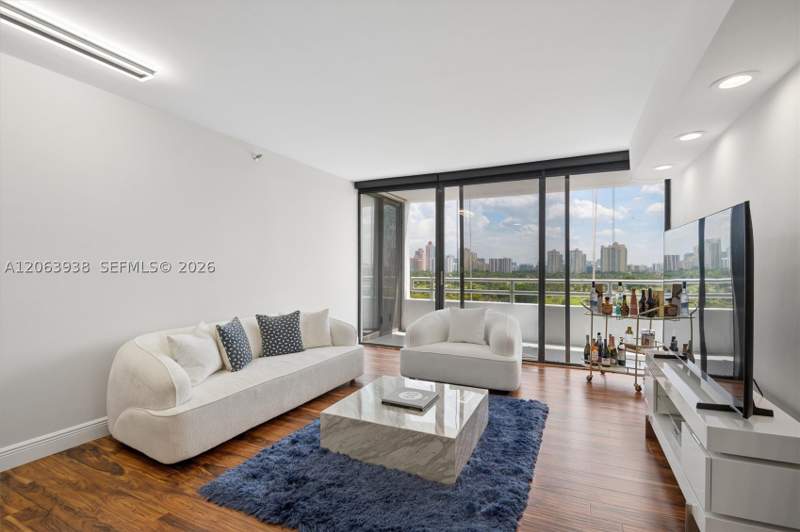2 bedroom Condominium at 20225 NE 34th Ct 1014, Delvista Towers Condo, Aventura — photo 3