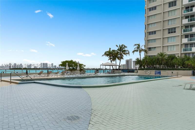 1 bedroom Condominium at 1200 West Ave 1419, Mirador 1200 Condo, Miami Beach — photo 4