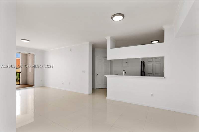 2 bedroom Condominium at 17100 N Bay Rd 1712, Porto Bellagio Condo, Sunny Isles Beach — photo 5