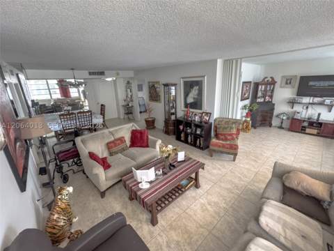 251 174th St 808, Sunny Isles Beach FL - photo 16 of 47