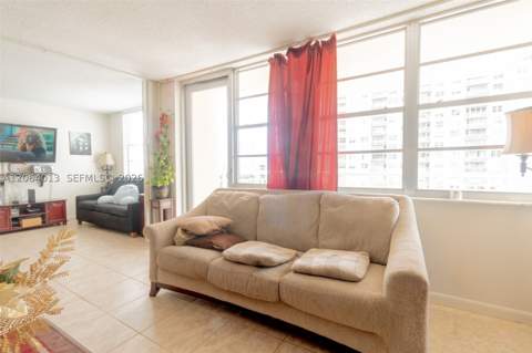 251 174th St 808, Sunny Isles Beach FL - photo 19 of 47