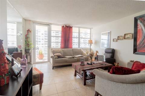 251 174th St 808, Sunny Isles Beach FL - photo 22 of 47