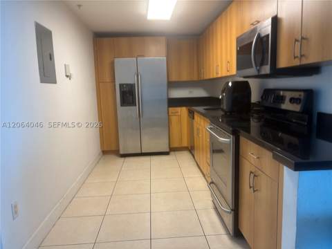 7501 E Treasure Dr 7H, North Bay Village FL - photo 10 of 16