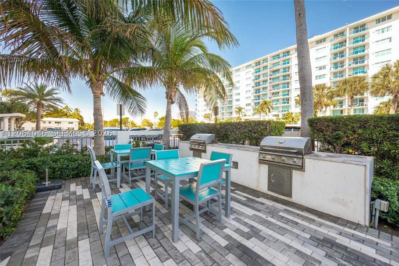 1 bedroom Condominium at 7501 E Treasure Dr 7H, Treasures On The Bay II C, North Bay Village — photo 3