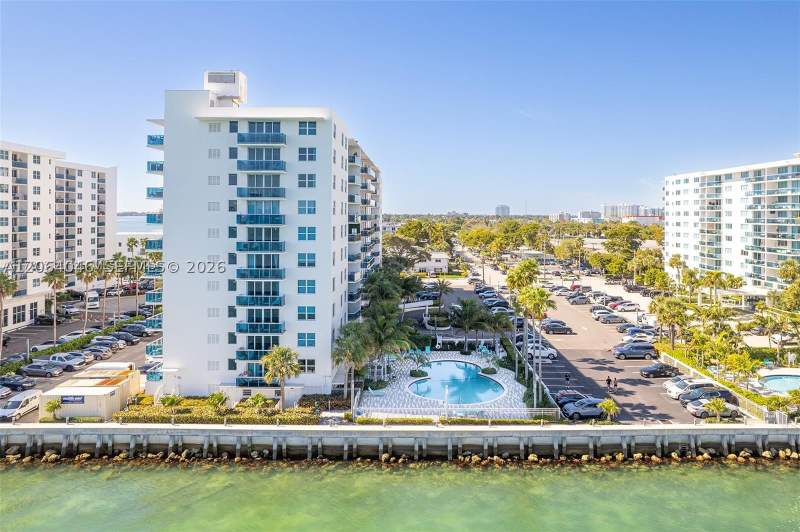 1 bedroom Condominium at 7501 E Treasure Dr 7H, Treasures On The Bay II C, North Bay Village — photo 5