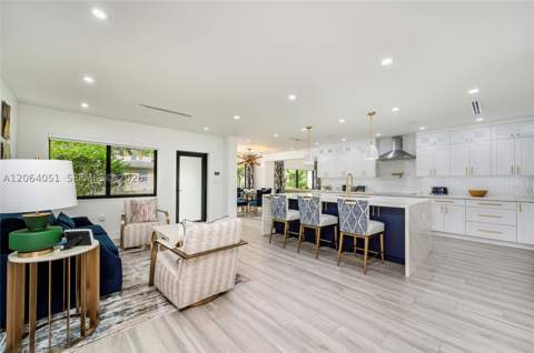 831 Cortez St, Coral Gables FL - photo 11 of 56