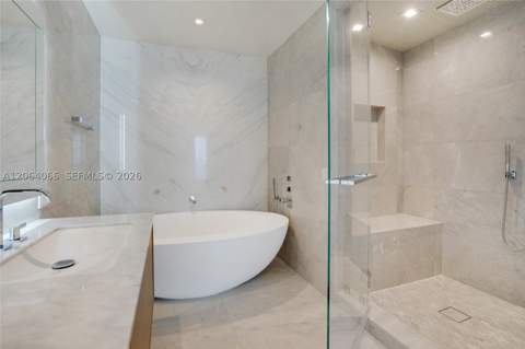 18501 Collins Ave 1804, Sunny Isles Beach FL - photo 10 of 41