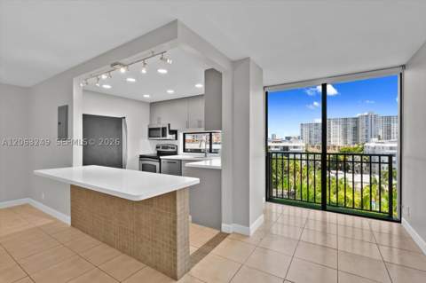 17021 N Bay Rd 705, Sunny Isles Beach FL - photo 13 of 35