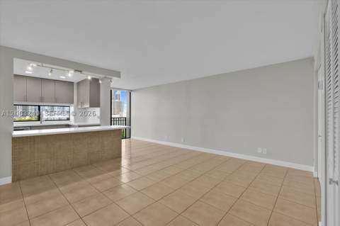 17021 N Bay Rd 705, Sunny Isles Beach FL - photo 8 of 35
