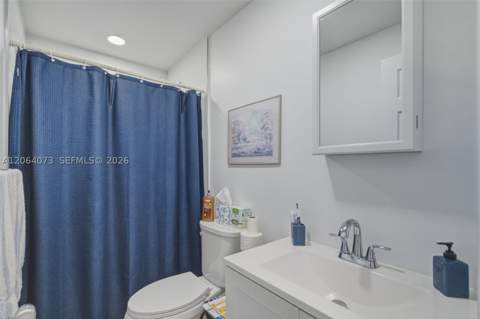 11621 NW 58th Pl, Hialeah FL - photo 11 of 26