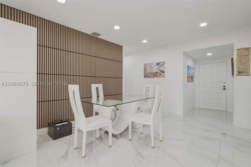 3 bedroom SingleFamilyResidence at 11621 NW 58th Pl, 4th Addn To Palm Springs, Hialeah — photo 5