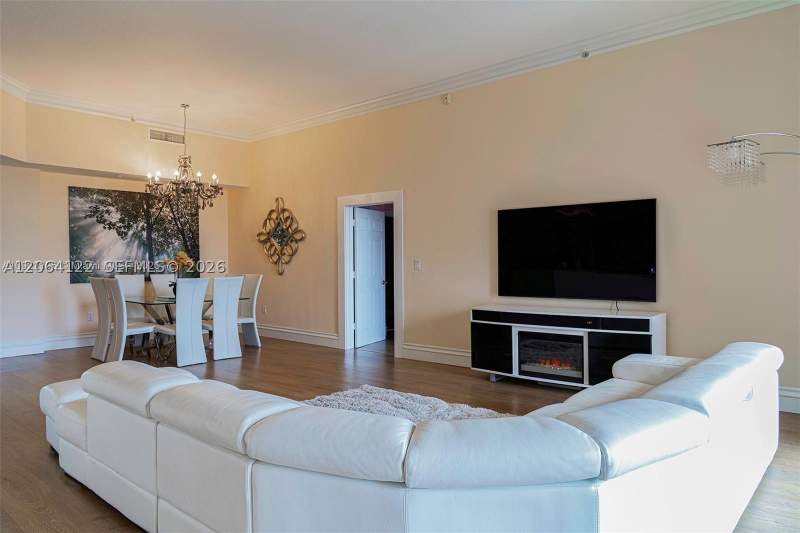 2 bedroom Condominium at 3001 NE 185th St 710, Alaqua Condo, Aventura — photo 3