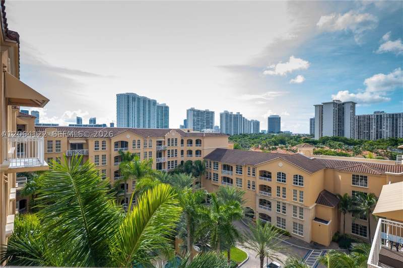 2 bedroom Condominium at 3001 NE 185th St 710, Alaqua Condo, Aventura — photo 5