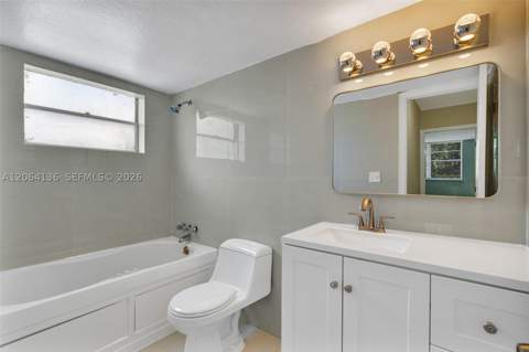 1465 NE 123rd St 416, North Miami FL - photo 12 of 20