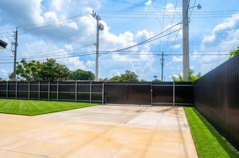 10860 SW 217th Ter, Miami FL - photo 22 of 24