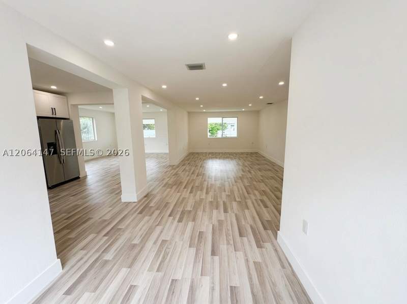 4 bedroom SingleFamilyResidence at 10860 SW 217th Ter, Victory Gardens, Miami — photo 3