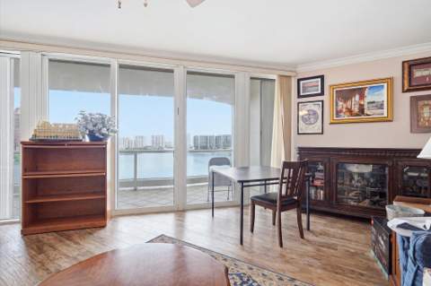 7000 W Island Boulevard 907, Aventura FL - photo 15 of 57