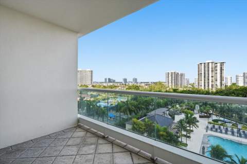 7000 W Island Boulevard 907, Aventura FL - photo 23 of 57