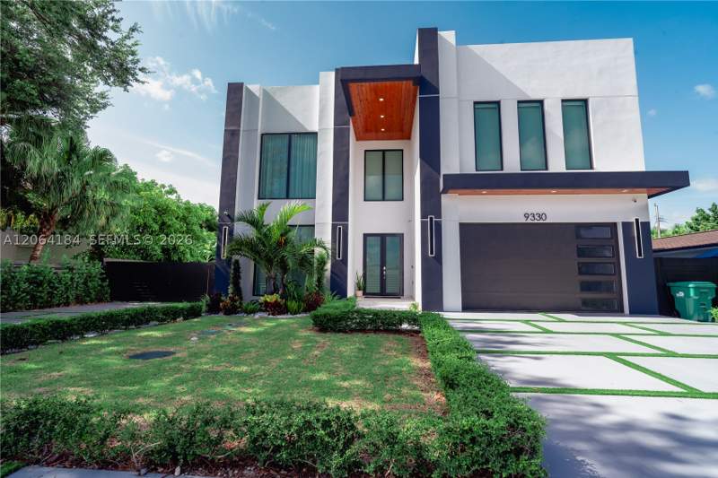 4 bedroom SingleFamilyResidence at 9330 SW 34th St, Happy Farms Acres 2, Miami — photo 2