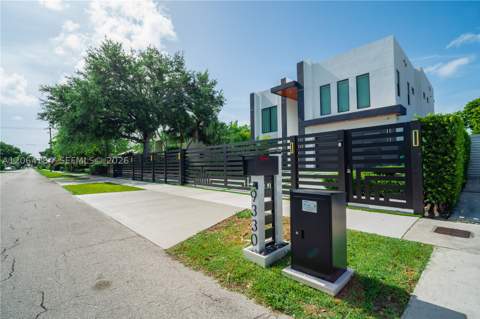 9330 SW 34th St, Miami FL - photo 9 of 109