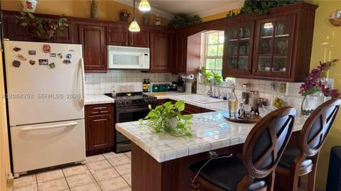 1542 SW 138th Ct, Miami FL - photo 6 of 23