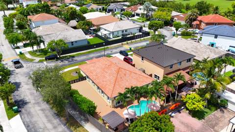 16437 SW 76th Ter, Miami FL - photo 10 of 57