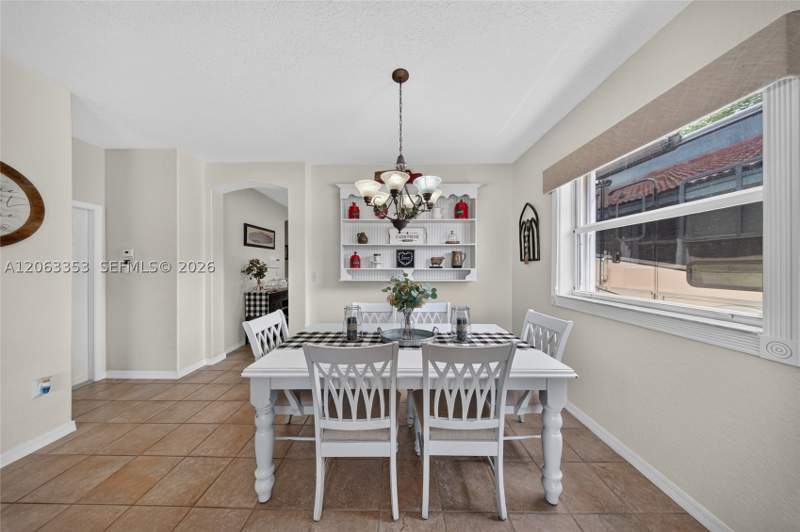 3 bedroom SingleFamilyResidence at 16437 SW 76th Ter, Continental Homes At Lago, Miami — photo 5