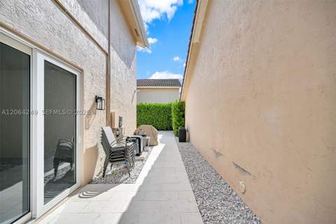 10877 SW 152nd Pl, Miami FL - photo 17 of 84