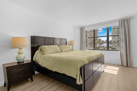 5700 Collins Ave 4C, Miami Beach FL - photo 12 of 57