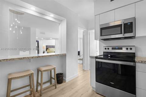 5700 Collins Ave 4C, Miami Beach FL - photo 19 of 57