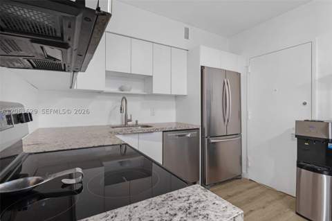 5700 Collins Ave 4C, Miami Beach FL - photo 20 of 57